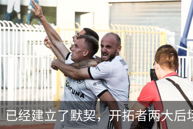 已经建立了默契，开拓者两大后场球星对于出场时间并不在意？